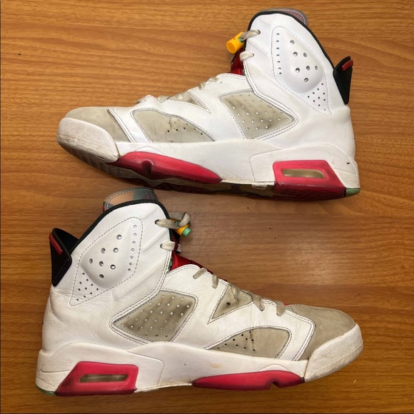 Jordan 6 Hare - Picture 3 of 9